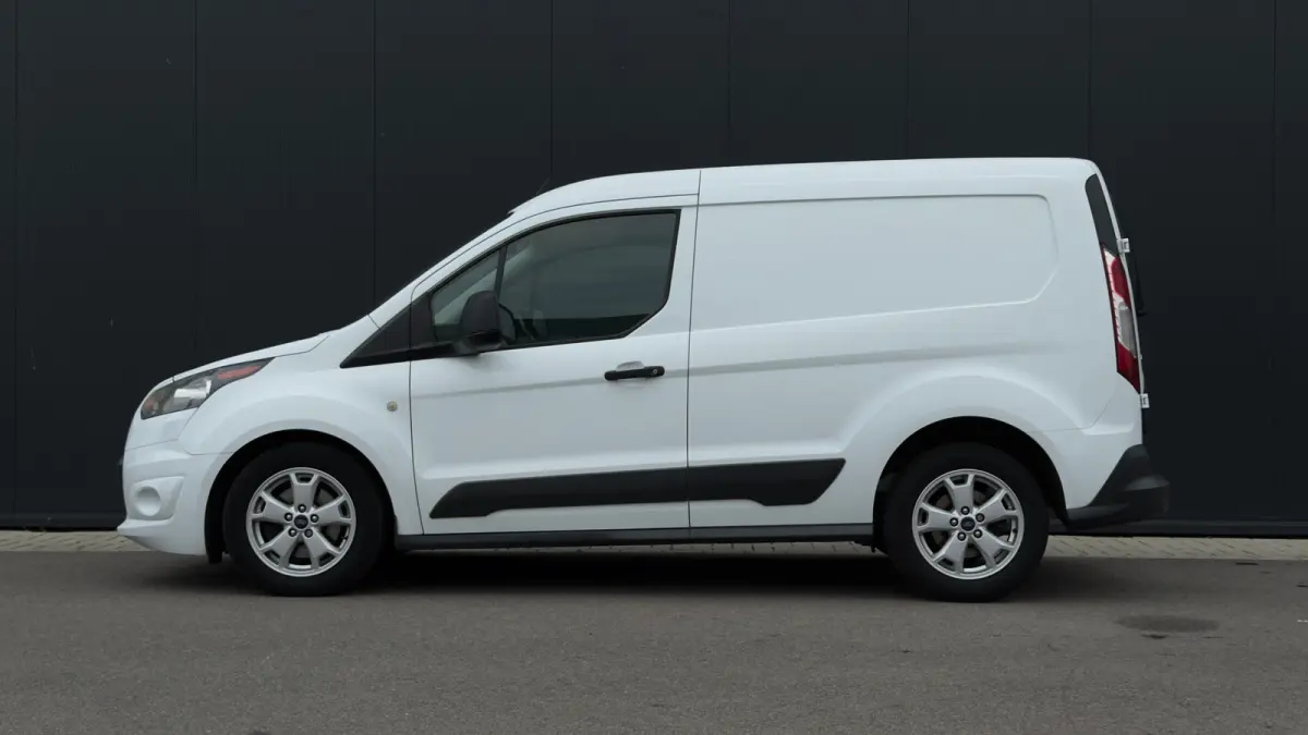 1.5 TDCI L1 Trend HP | Achteruitrijcamera | Cruise control en lederen stuurwiel | Lichtmetalen velgen 16"
