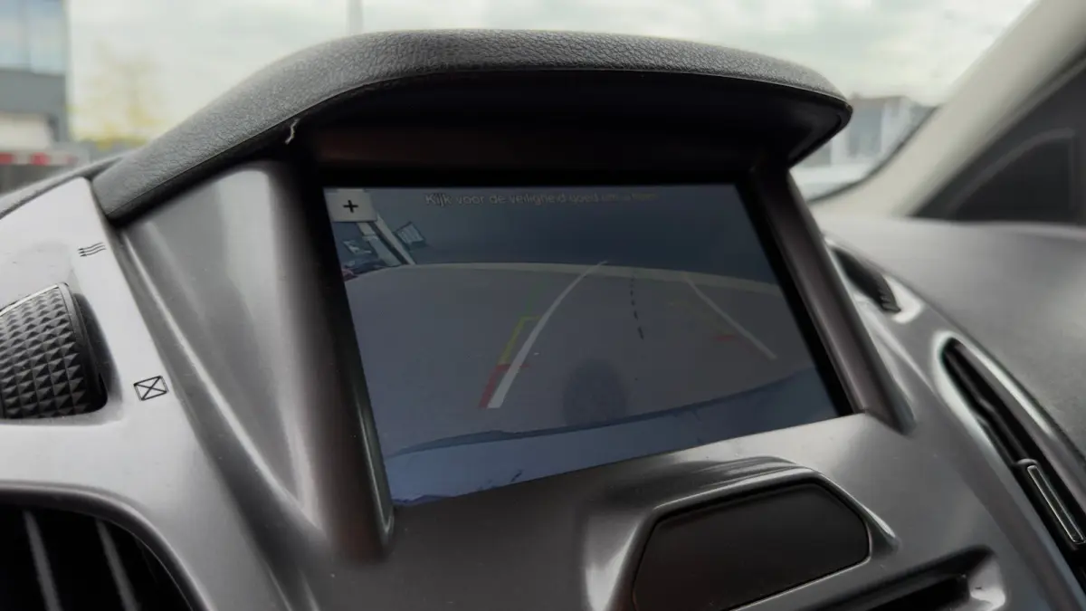 1.5 TDCI L1 Trend HP | Achteruitrijcamera | Cruise control en lederen stuurwiel | Lichtmetalen velgen 16"