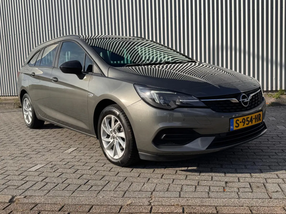 1.2 Business Edition | Trekhaak | Stoel/Stuurverwarming | Navigatie | Camera | Cruise Control | | DAB ontvanger | Dakrails | Electronic climate controle