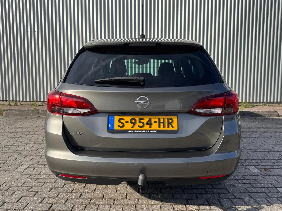 1.2 Business Edition | Trekhaak | Stoel/Stuurverwarming | Navigatie | Camera | Cruise Control | | DAB ontvanger | Dakrails | Electronic climate controle