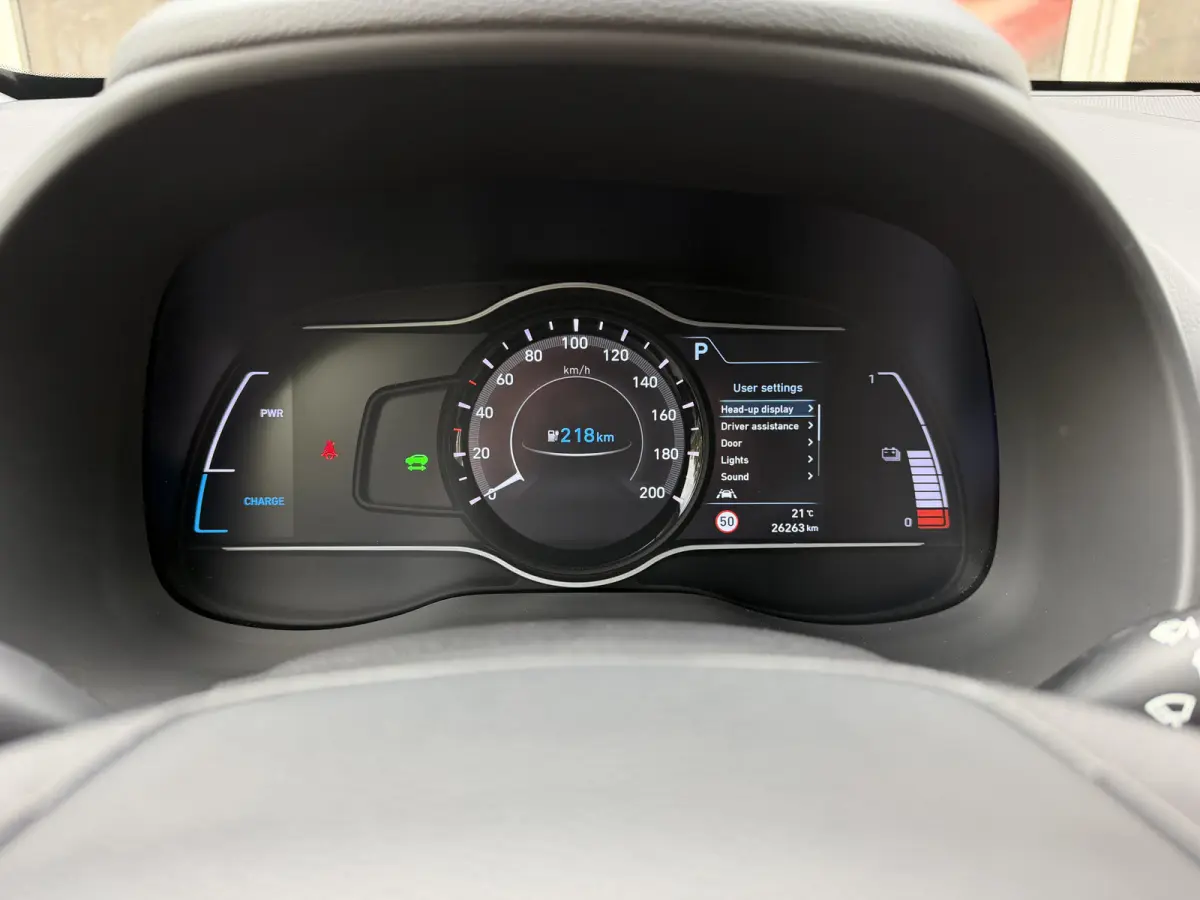EV Premium 64 kWh / Warmtepomp / Keyless / Stoelverw. + ventilatie / HU-display