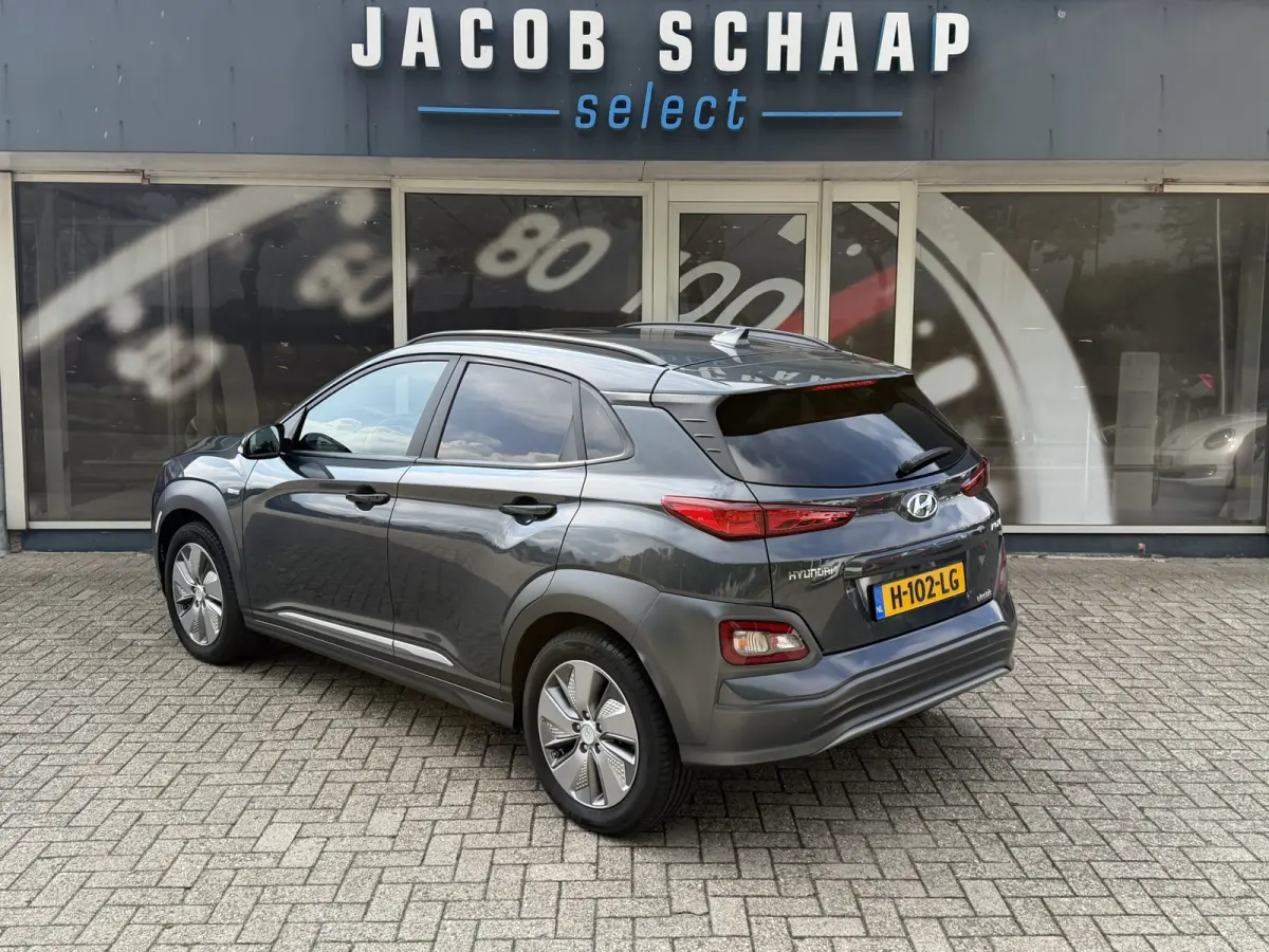 EV Premium 64 kWh / Warmtepomp / Keyless / Stoelverw. + ventilatie / HU-display