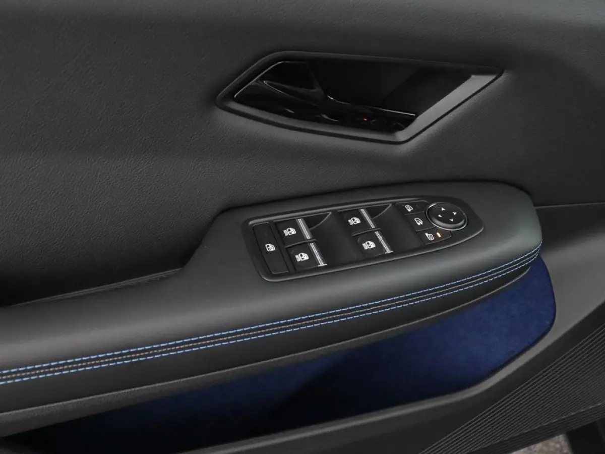 EV87 long range esprit Alpine | Pack light & sound | Harman & Kardon | Solarbay glazandak | Pack advanced driving assist & augmented vision |