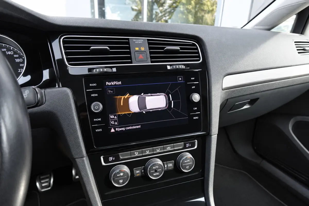 1.0 TSI Comfortline NAVI CARPLAY ACC VOL