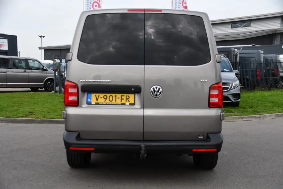 2.0 TDI L1H1 PB Edition Camera, Airco, Trekhaak, Multimedia, 85pk, Radio, Uniek!