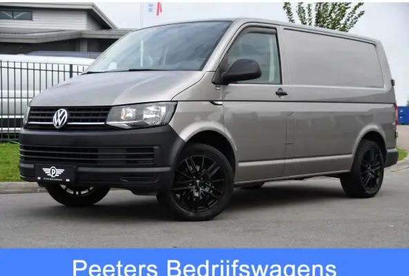 2.0 TDI L1H1 PB Edition Camera, Airco, Trekhaak, Multimedia, 85pk, Radio, Uniek!