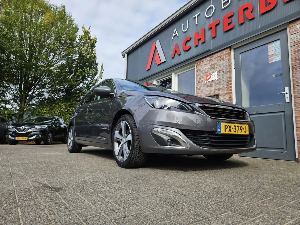 1.2 PureTech Allure Trekhaak! Revisie Motor! LED! Carplay! Panoramadak!
