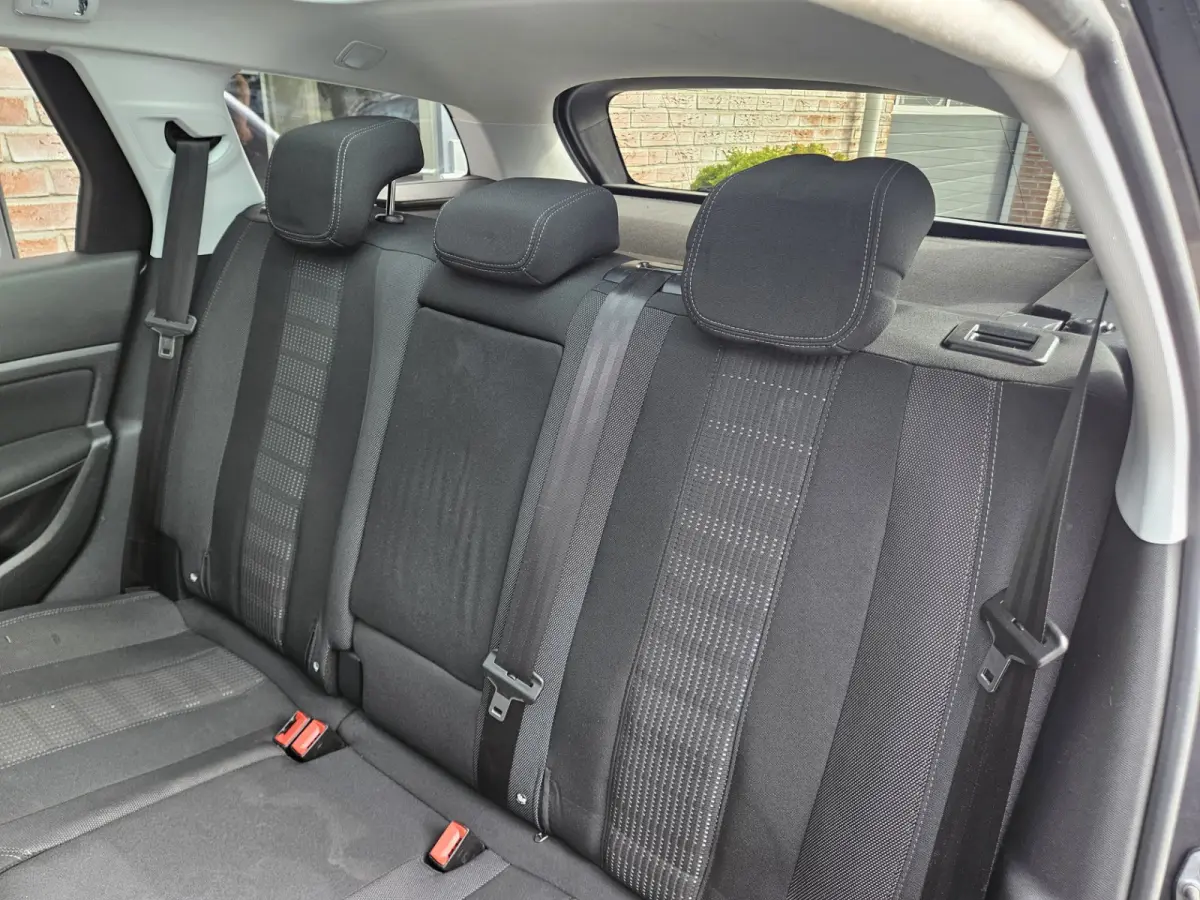1.2 PureTech Allure Trekhaak! Revisie Motor! LED! Carplay! Panoramadak!