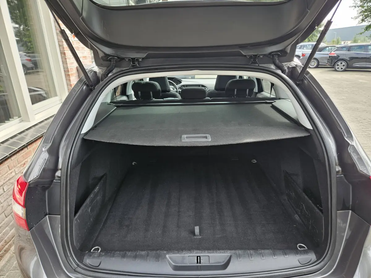 1.2 PureTech Allure Trekhaak! Revisie Motor! LED! Carplay! Panoramadak!