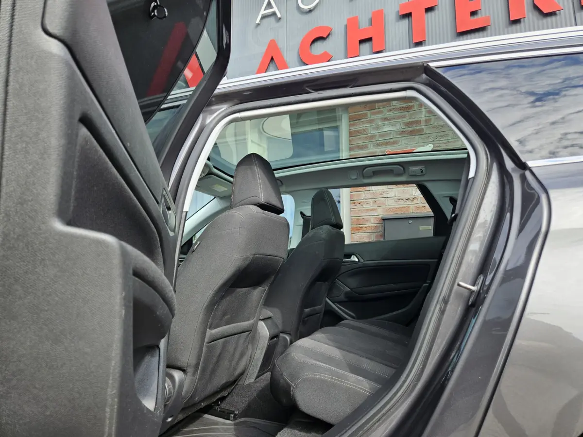 1.2 PureTech Allure Trekhaak! Revisie Motor! LED! Carplay! Panoramadak!