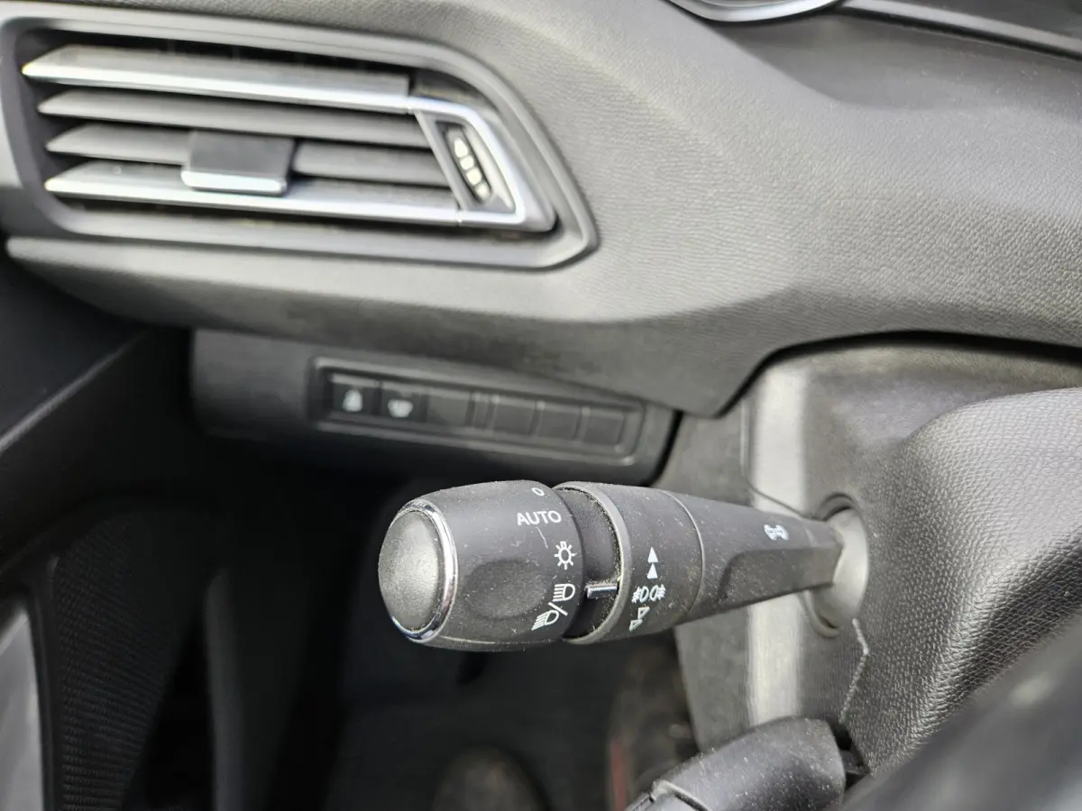1.2 PureTech Allure Trekhaak! Revisie Motor! LED! Carplay! Panoramadak!