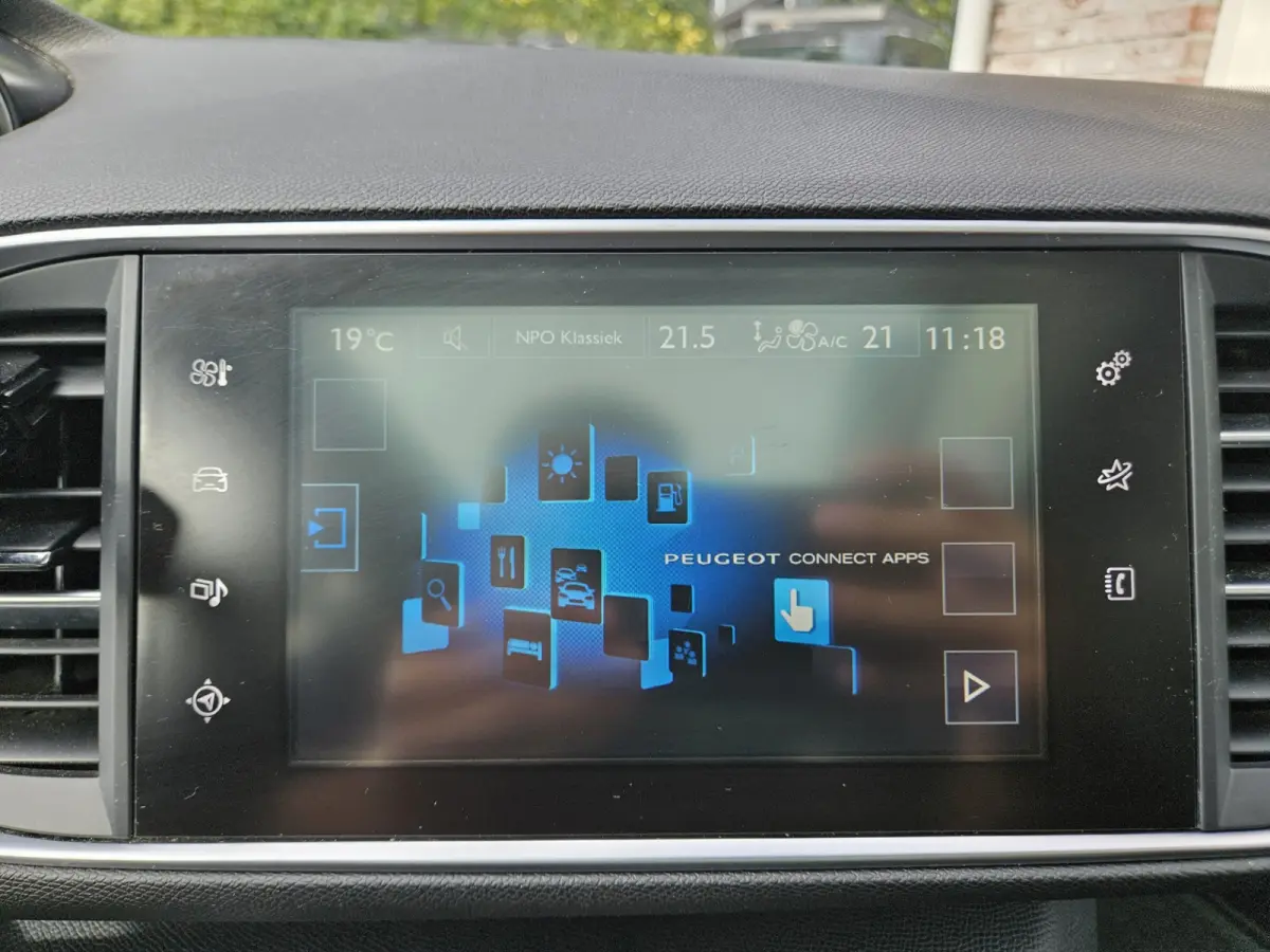 1.2 PureTech Allure Trekhaak! Revisie Motor! LED! Carplay! Panoramadak!