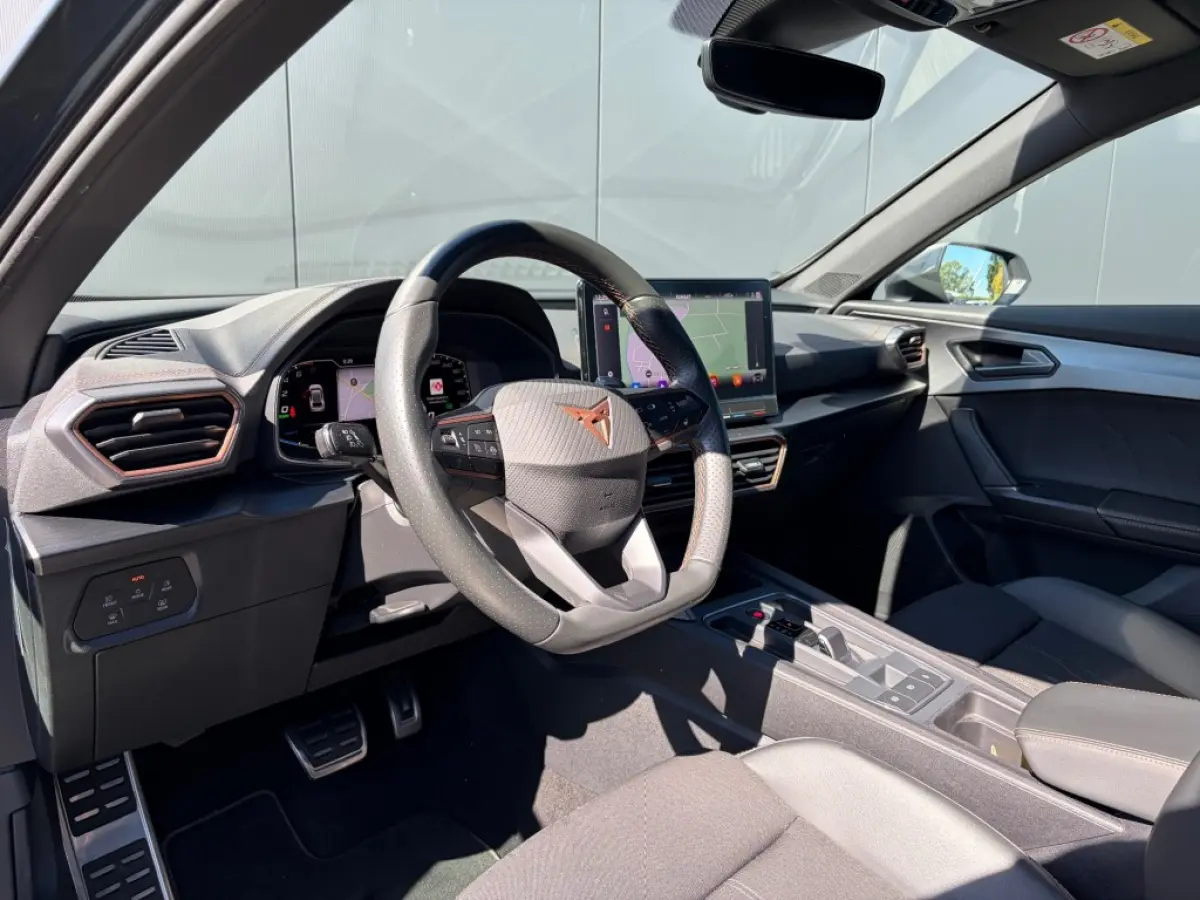 1.4 e-Hybrid VZ Performance 245pk ACC LED Camera V-Cockpit Carplay Sfeerlicht