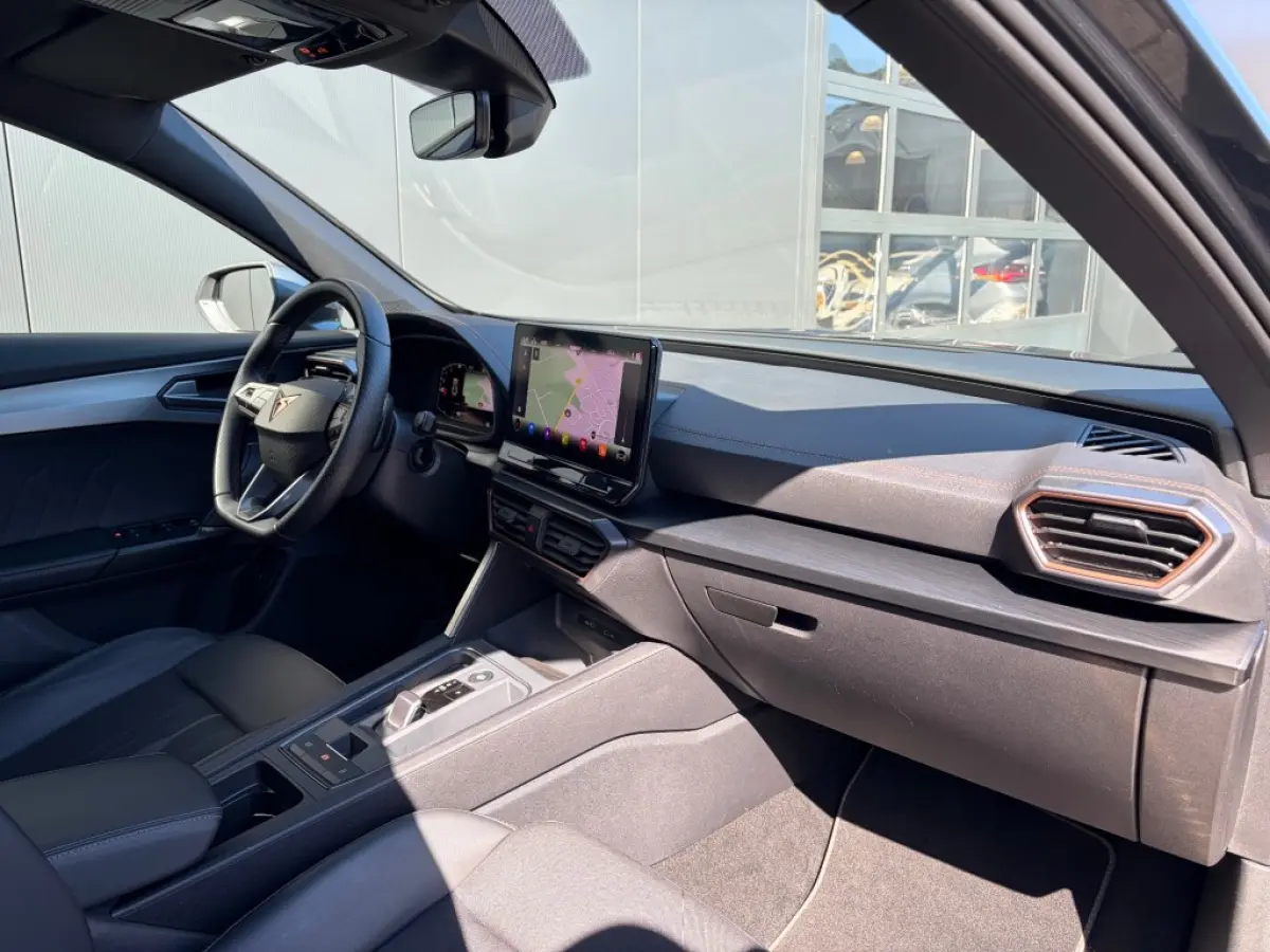 1.4 e-Hybrid VZ Performance 245pk ACC LED Camera V-Cockpit Carplay Sfeerlicht