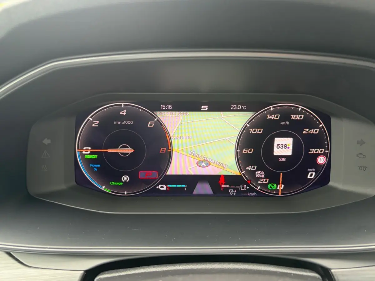 1.4 e-Hybrid VZ Performance 245pk ACC LED Camera V-Cockpit Carplay Sfeerlicht