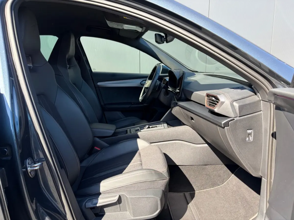 1.4 e-Hybrid VZ Performance 245pk ACC LED Camera V-Cockpit Carplay Sfeerlicht