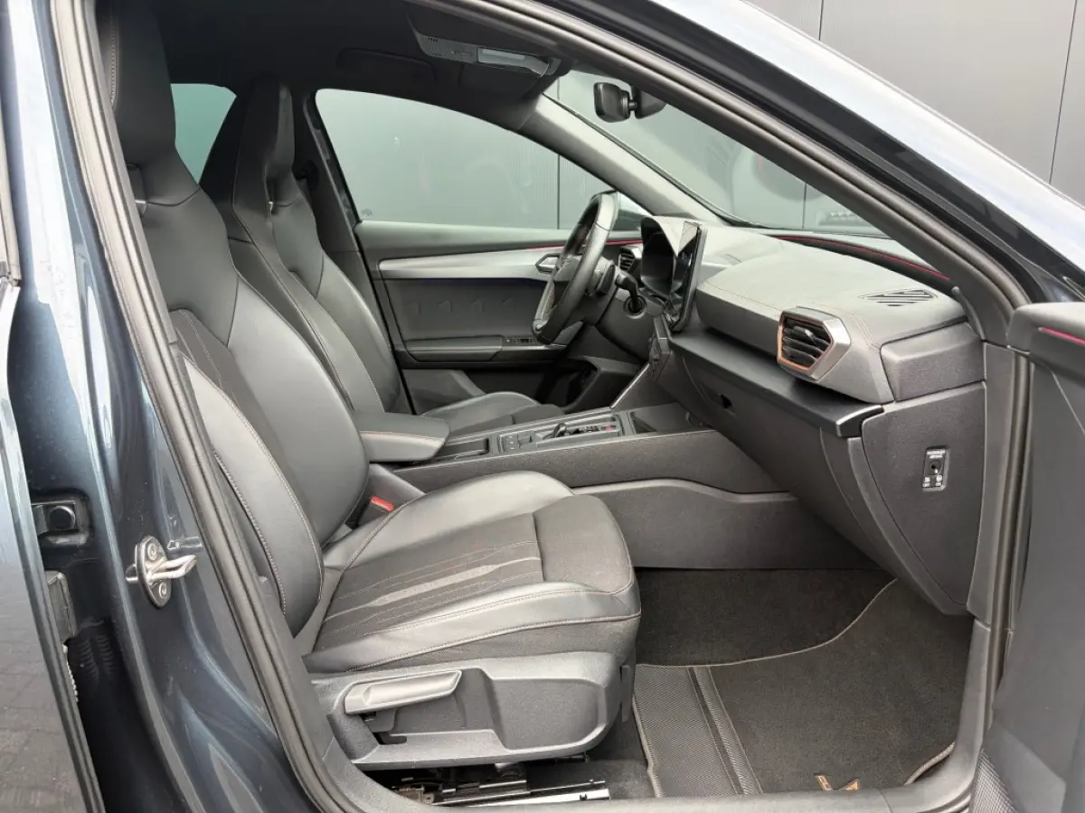 1.4 e-Hybrid VZ Performance 245pk ACC LED Camera V-Cockpit Carplay Sfeerlicht