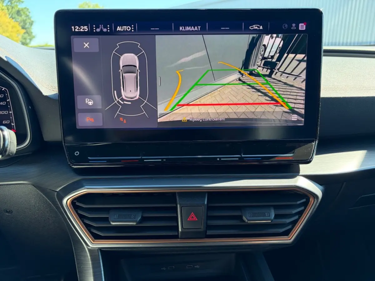 1.4 e-Hybrid VZ Performance 245pk ACC LED Camera V-Cockpit Carplay Sfeerlicht