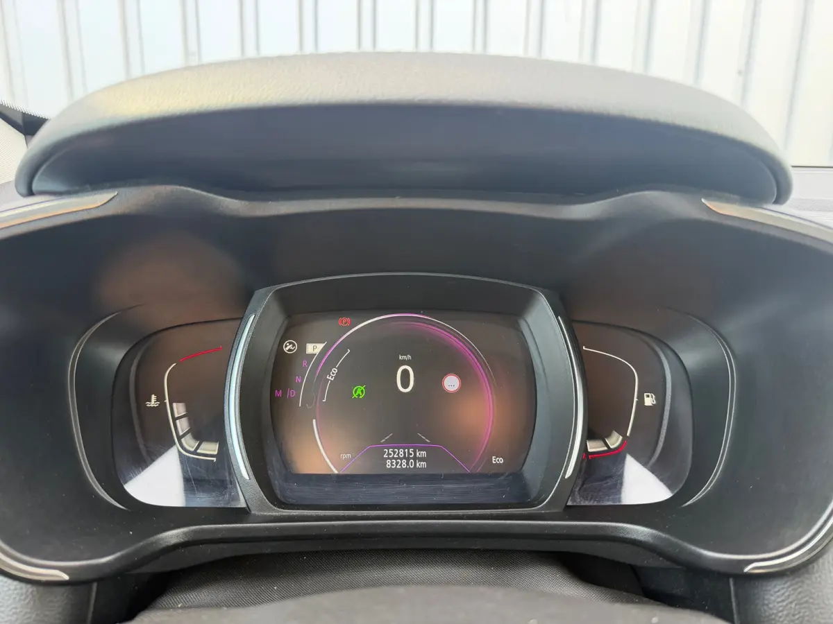 1.5 dCi Bose| Platina Grijs | Bose Audio | Cruise Control | Luxe SUV