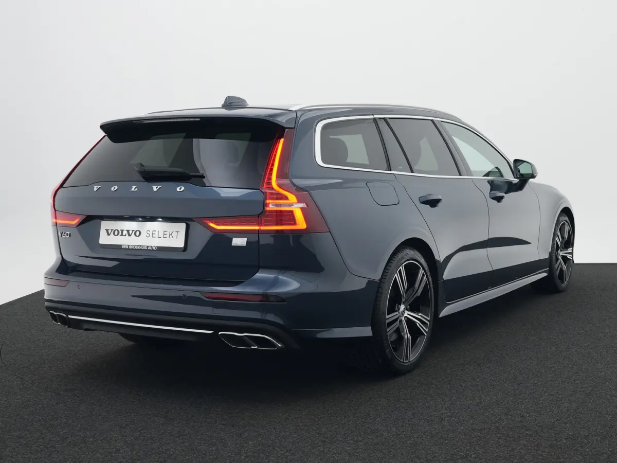 T6 Recharge AWD Inscription | Achterbank verwarmd | Achteruitrijcamera | Audio installatie