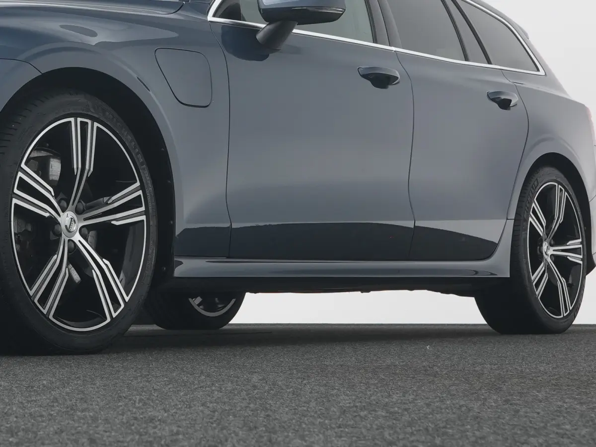 T6 Recharge AWD Inscription | Achterbank verwarmd | Achteruitrijcamera | Audio installatie