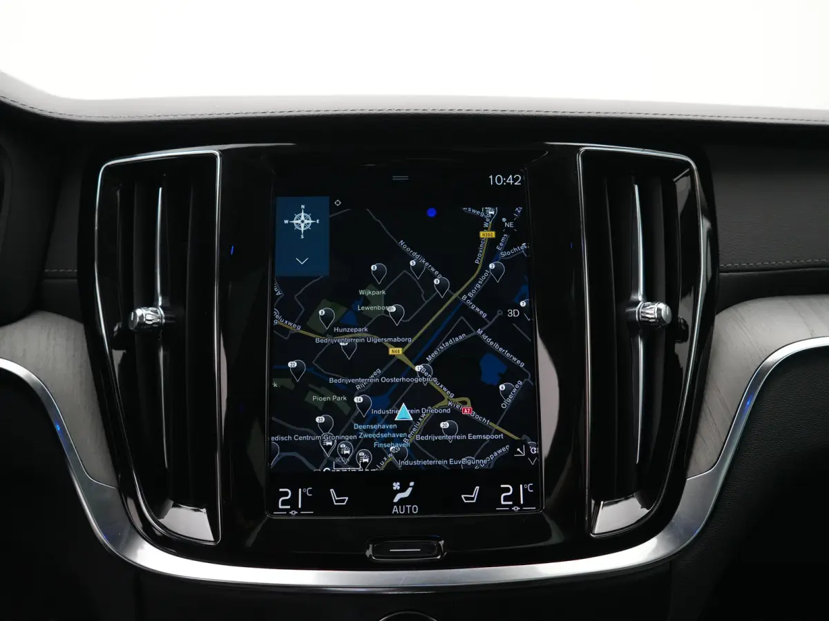 T6 Recharge AWD Inscription | Achterbank verwarmd | Achteruitrijcamera | Audio installatie