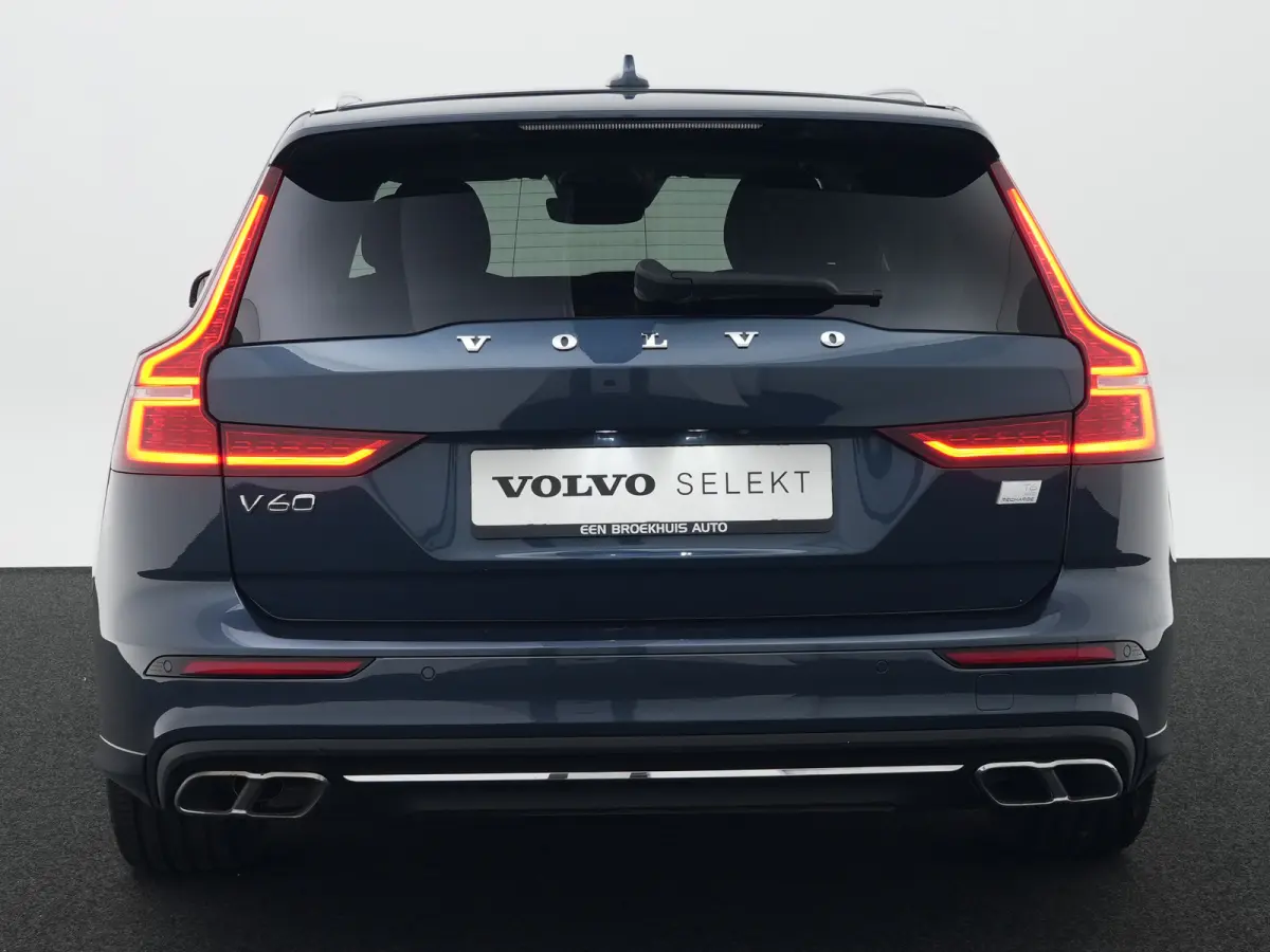 T6 Recharge AWD Inscription | Achterbank verwarmd | Achteruitrijcamera | Audio installatie