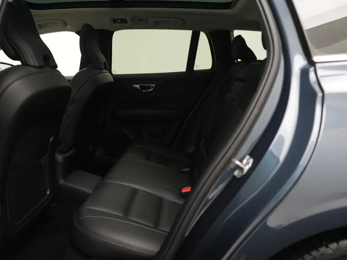 T6 Recharge AWD Inscription | Achterbank verwarmd | Achteruitrijcamera | Audio installatie