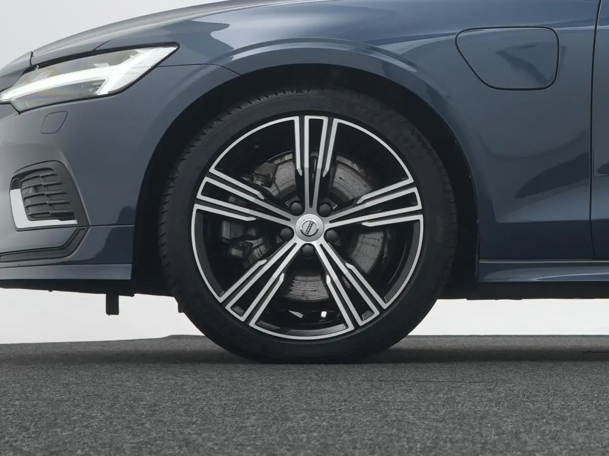 T6 Recharge AWD Inscription | Achterbank verwarmd | Achteruitrijcamera | Audio installatie