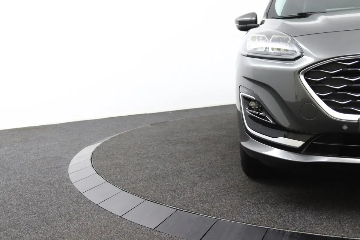 2.5 PHEV Vignale | Trekhaak | Winterpakket | Leder | Elek. Stoelen | CarPlay/Android Auto | LED | Stoelverwarming