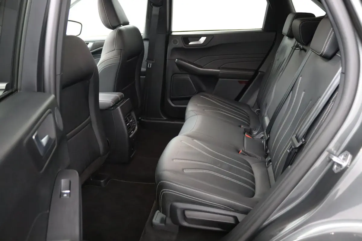 2.5 PHEV Vignale | Trekhaak | Winterpakket | Leder | Elek. Stoelen | CarPlay/Android Auto | LED | Stoelverwarming