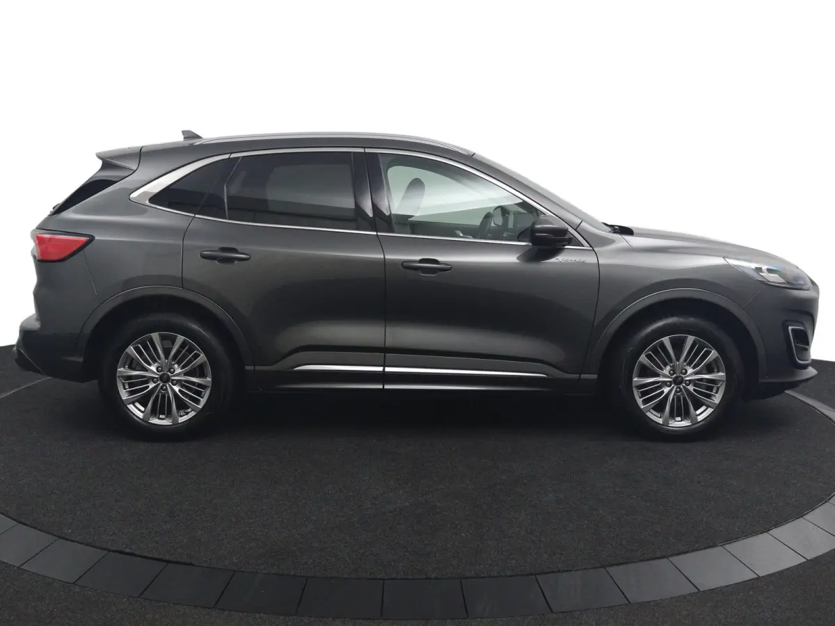 2.5 PHEV Vignale | Trekhaak | Winterpakket | Leder | Elek. Stoelen | CarPlay/Android Auto | LED | Stoelverwarming