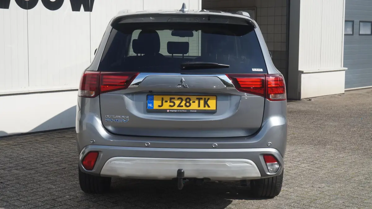 2.4 PHEV Intense+ Afn. Trekhaak | Elekr Achterklep | Schuif-Kanteldak | PDC V+A | Camera | DAB+