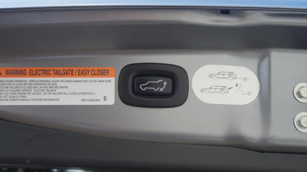 2.4 PHEV Intense+ Afn. Trekhaak | Elekr Achterklep | Schuif-Kanteldak | PDC V+A | Camera | DAB+
