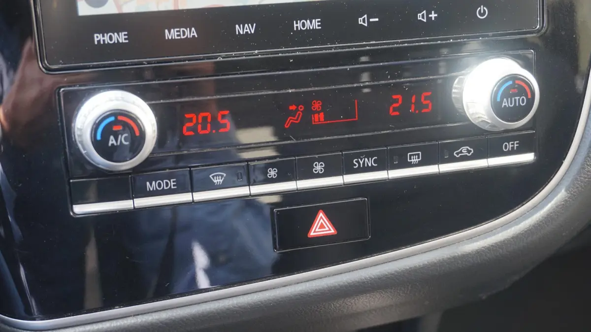 2.4 PHEV Intense+ Afn. Trekhaak | Elekr Achterklep | Schuif-Kanteldak | PDC V+A | Camera | DAB+
