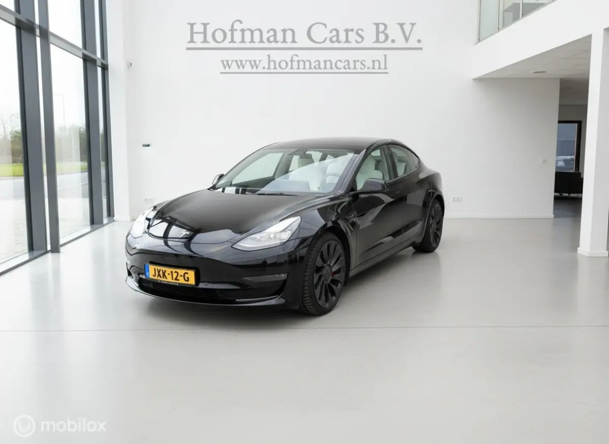 Performance AWD 75 kWh | 12/2021 | 463 pk | Wit Interieur | Warmtepomp