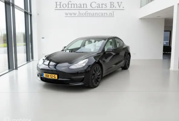 Performance AWD 75 kWh | 12/2021 | 463 pk | Wit Interieur | Warmtepomp