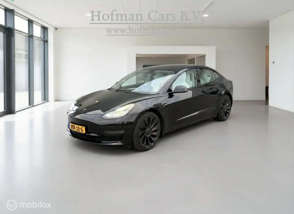 Performance AWD 75 kWh | 12/2021 | 463 pk | Wit Interieur | Warmtepomp