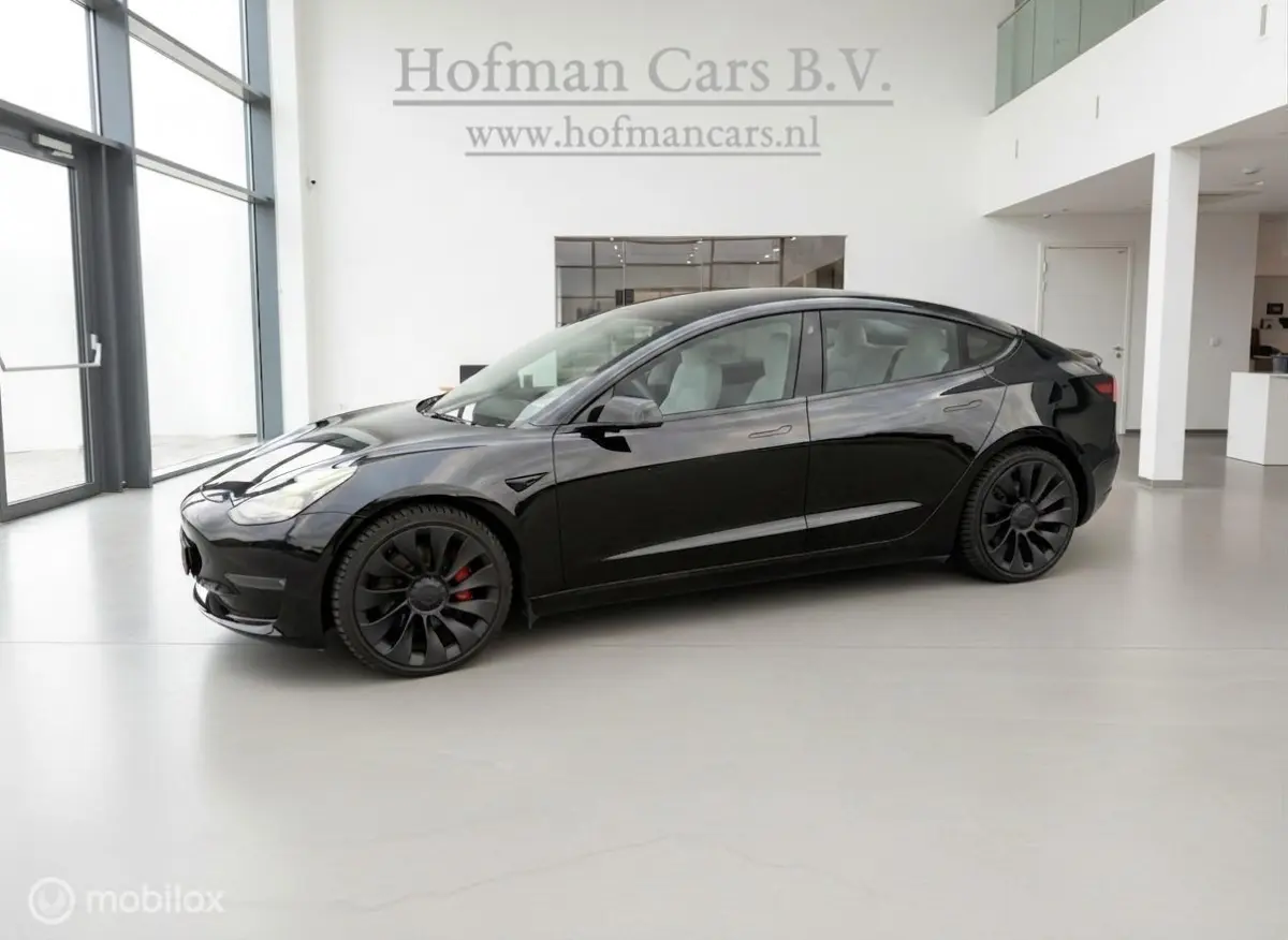 Performance AWD 75 kWh | 12/2021 | 463 pk | Wit Interieur | Warmtepomp