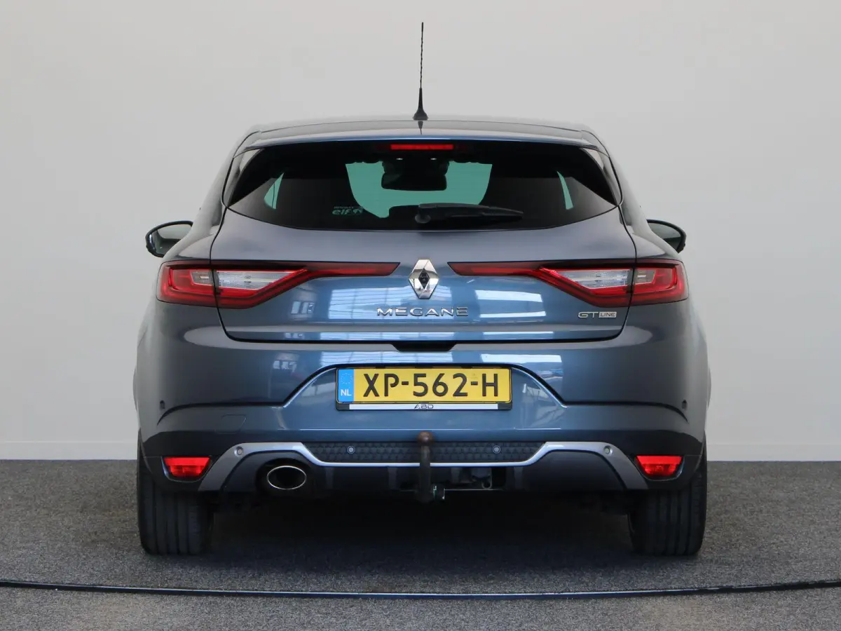 TCe 130pk GT-Line | Trekhaak | Navigatie | Climate control | Led verlichting | PDC voor en achter | Achteruitrijcamera | Ambiance verlichting |