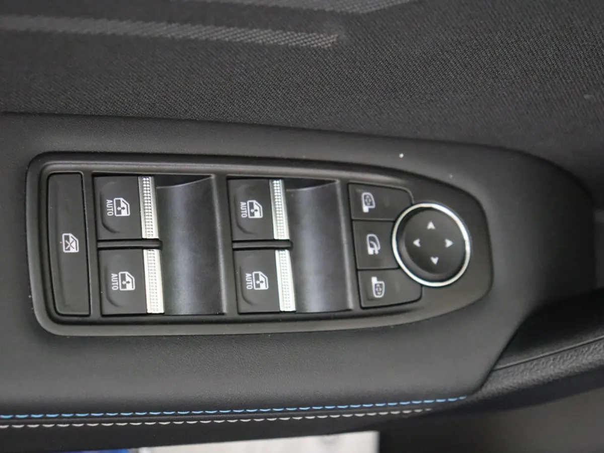 1.6 E-Tech full hybrid 145 esprit Alpine | Pack Light & Sound |