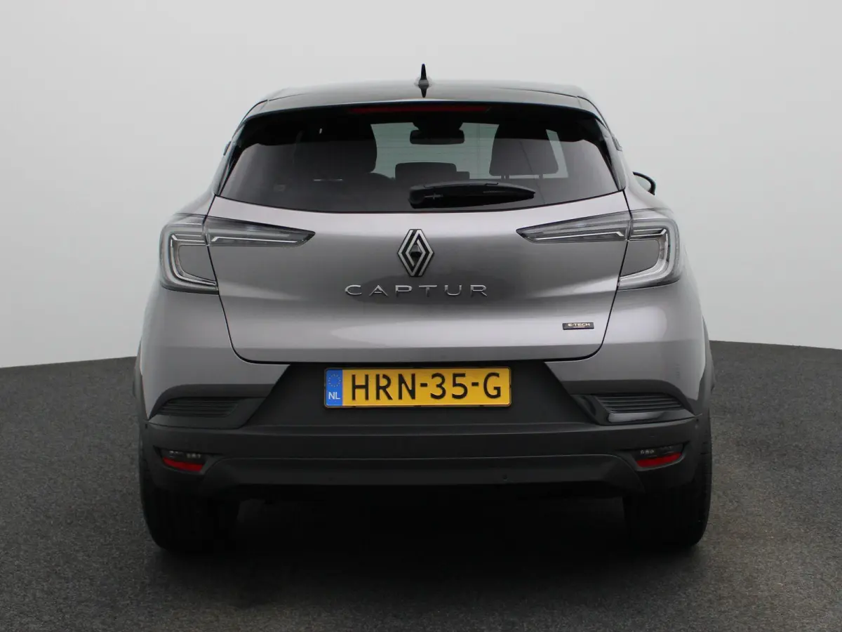 1.6 E-Tech full hybrid 145 techno | Adaptieve Cruise Control | Google Navigatie | Stoel & Stuurverwarming | Parkeersensoren Voor & Achter | Achteruitrijcamera | Climate Control | Draadloze C