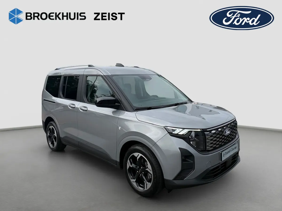 BEV Titanium | €7.535,- korting !! | Driver Assistance Pack incl. navigatie | Trekhaak | | Achterlichten LED | BLIS met Cross Traffic Alert  | Beglazing achter verduisterd (Privacy Glass)