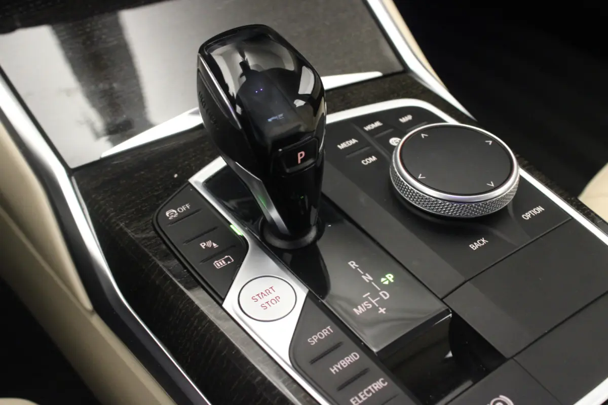 330e eDrive Edition |Leder|Stoelverw.|Navi|