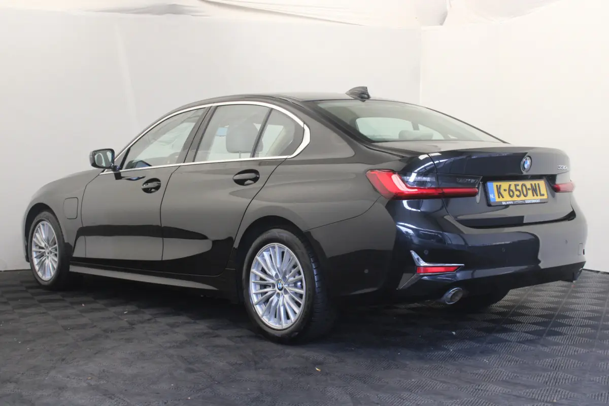 330e eDrive Edition |Leder|Stoelverw.|Navi|