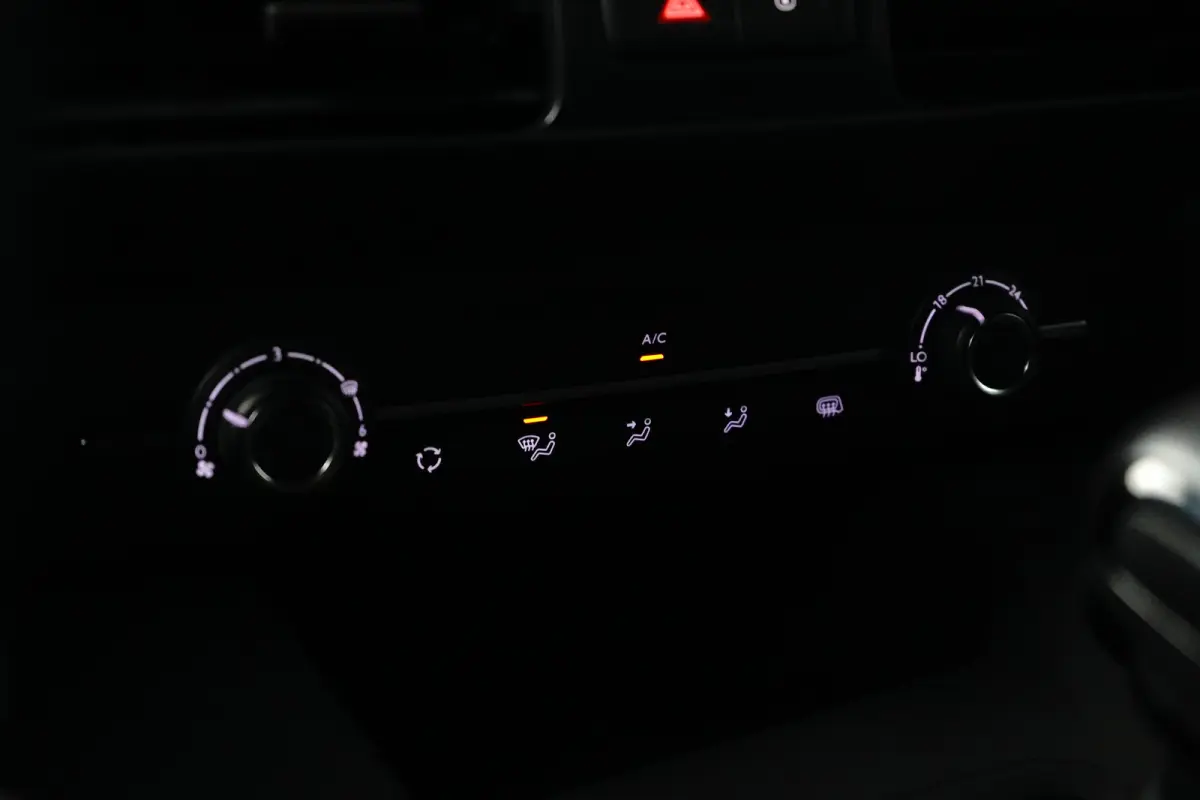 Premium L1 Camera | Cruise | Trekhaak | 5434 KM! | | Achteruitrijcamera | Cruise control | Trekhaak