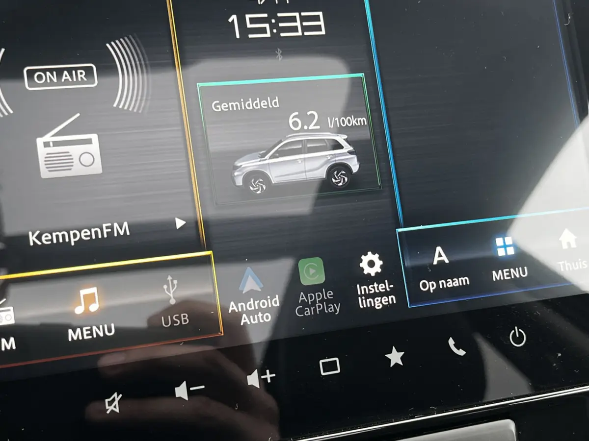 1.4 Boosterjet Smart Hybrid Style Automaat | €2.000,- voordeel | Meerdere kleuren leverbaar | Pano | Adapt. Cruise | Camera | Dodehoek | Rijstrook | Stoelverwarming | etc. etc.