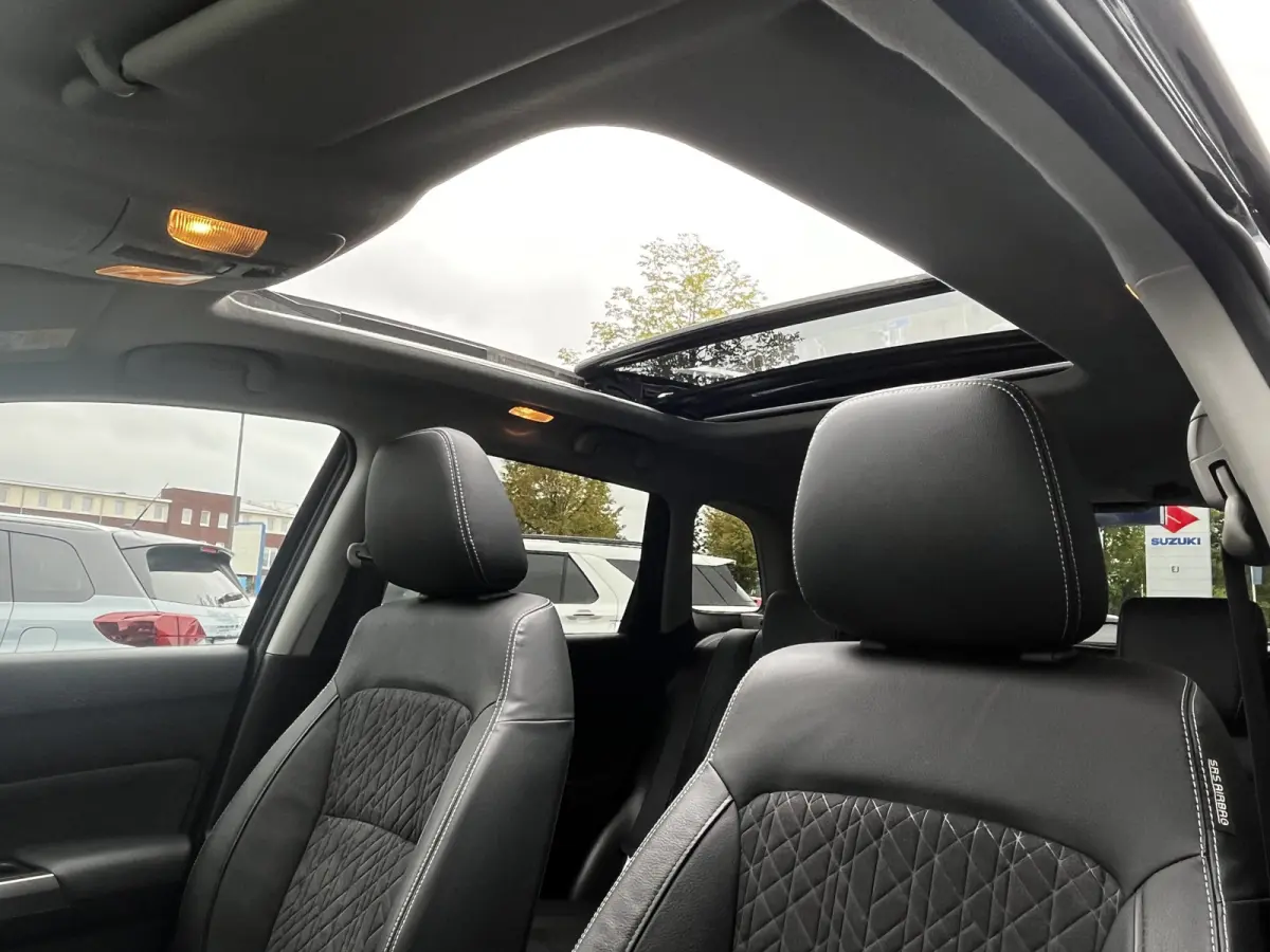 1.4 Boosterjet Smart Hybrid Style Automaat | €2.000,- voordeel | Meerdere kleuren leverbaar | Pano | Adapt. Cruise | Camera | Dodehoek | Rijstrook | Stoelverwarming | etc. etc.