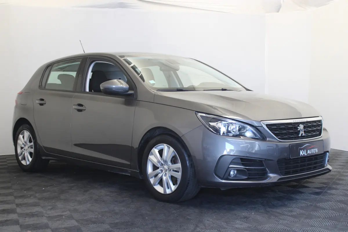 1.2 PureTech Blue Lease Premium