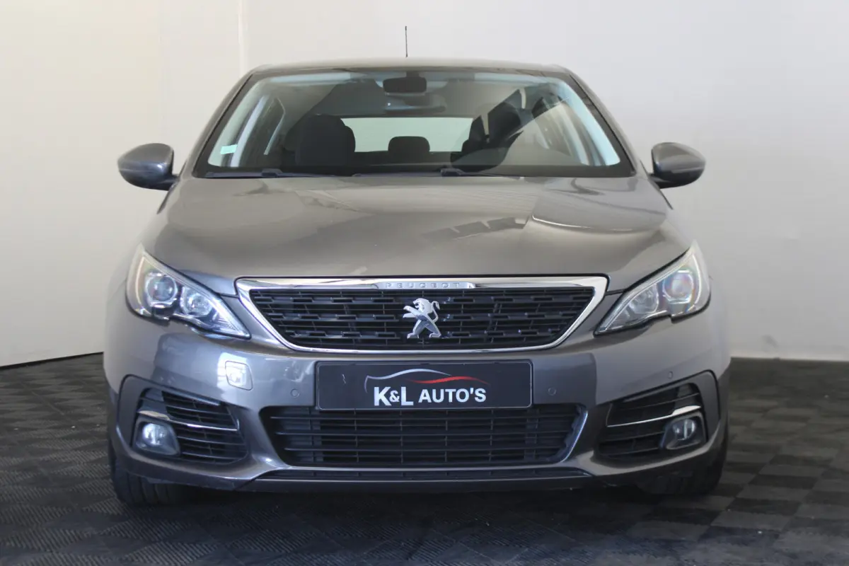 1.2 PureTech Blue Lease Premium